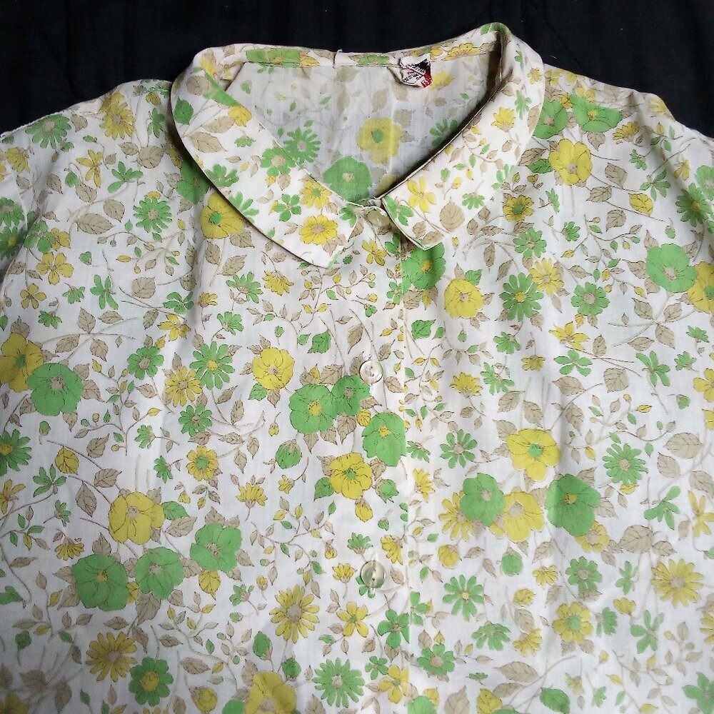 Vintage 70s Permanent Press Floral Button Shirt